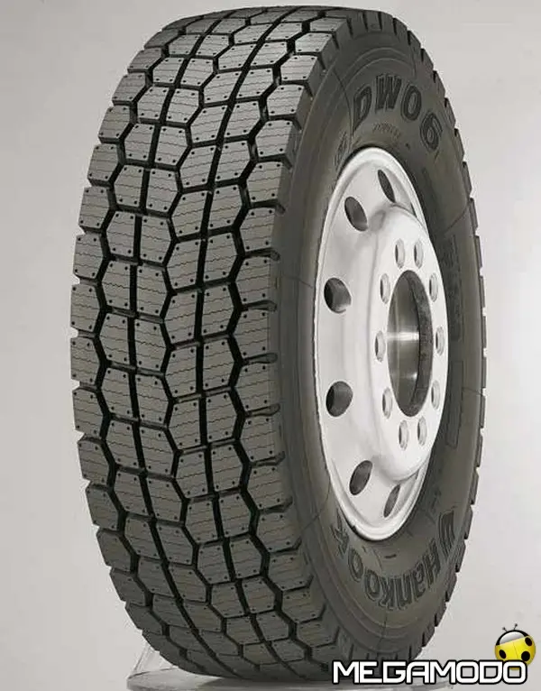 20121011 hankook presents winter tuck tyre dw06 lr