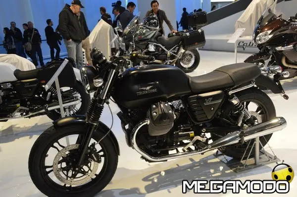 Nuova Moto Guzzi V7 Stone, Special e Racer: tra tradizione e modernità  - foto 1