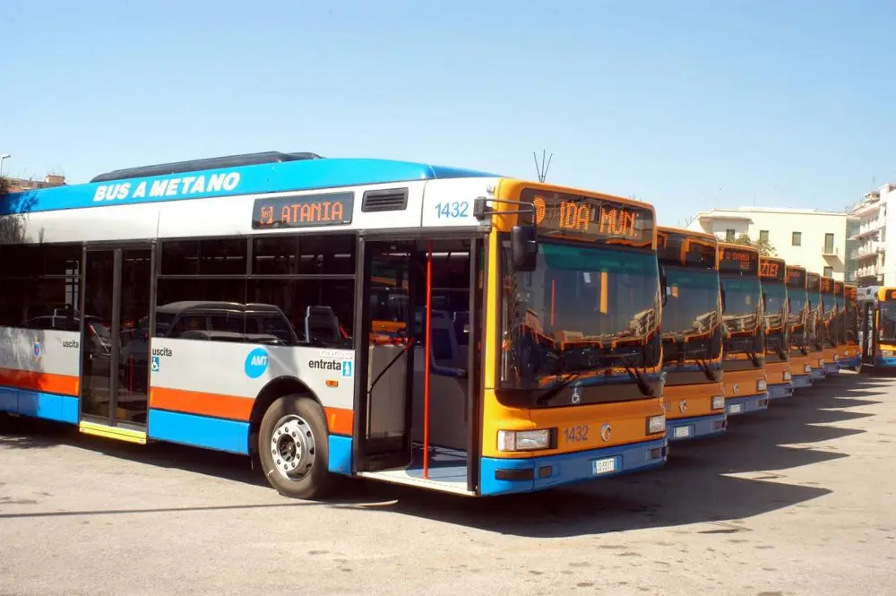 Mobile Ticketing: acquisto del biglietto dell’autobus con un sms grazie a Vodafone, Wind e 3 Italia