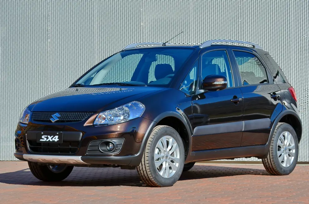 Suzuki SX4, nuovi allestimenti Evolution ed Evolution+