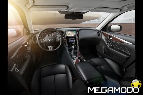 q50 inside cabin black on black eu hires