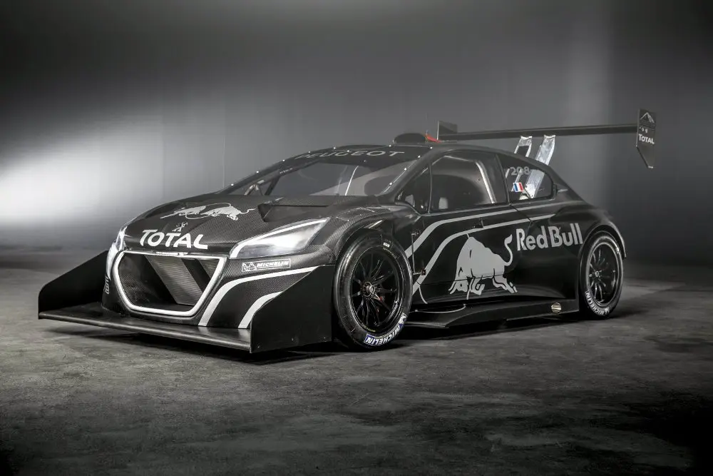 Sébastien Loeb con Peugeot 208 T16 Pikes Peak pronto per il 30 giugno