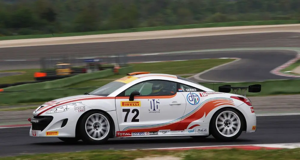 Trofeo Peugeot RCZ Racing Cup Italia, tutti alla caccia di Geraci ad Adria