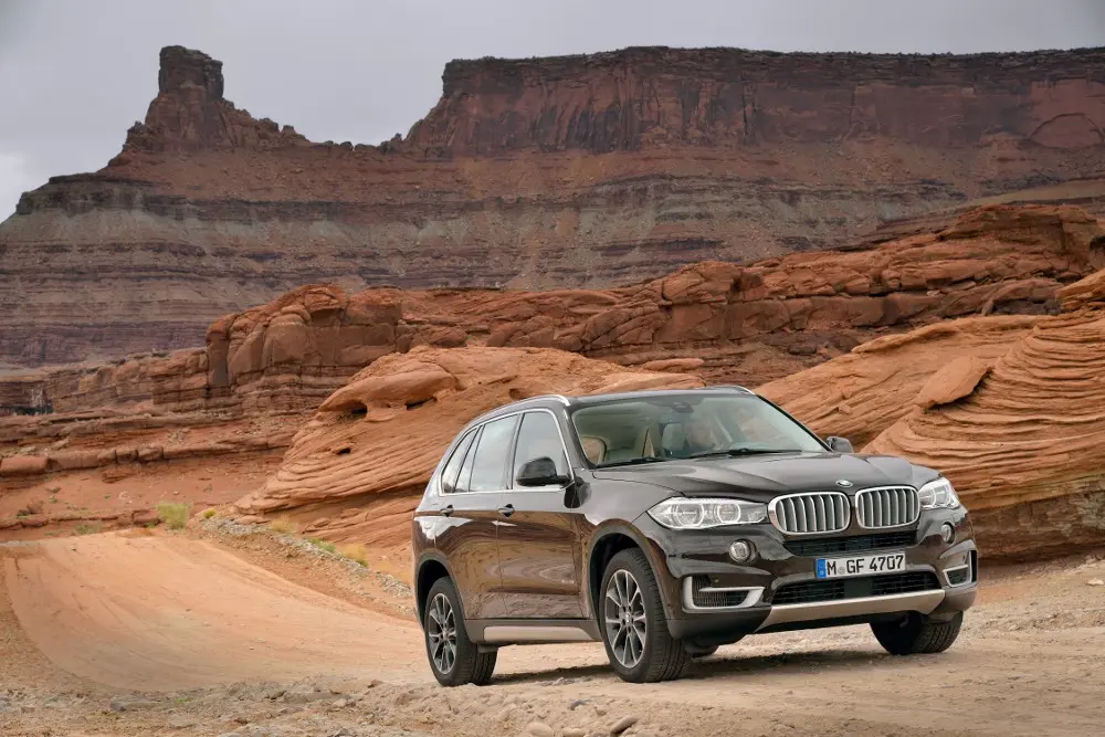 Nuova BMW X5: lussuosa ed innovativa