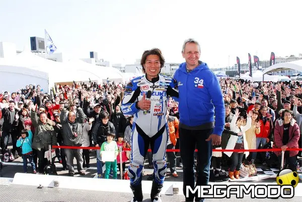 Kevin Schwantz torna a correre su Suzuki