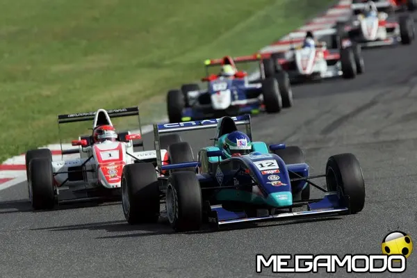 una delle fasi di gara con rovera a guidare il gruppo