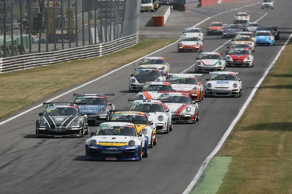 Targa Tricolore Porsche alla volta di Monza