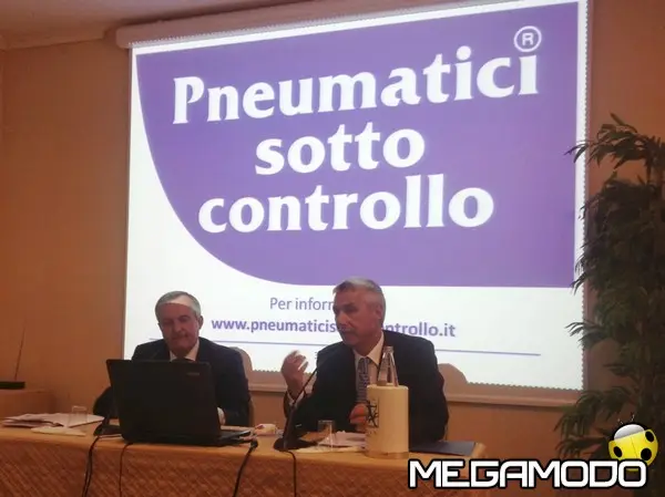 Vacanze Sicure 2013, Assogomme e Polizia Stradale