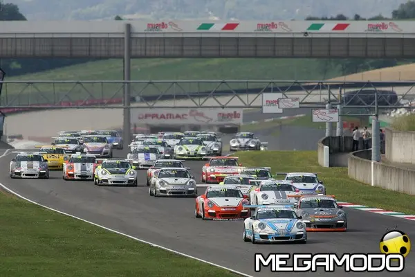 carreracupitalia2013 05 06 mugello partenza gara1 giraudi