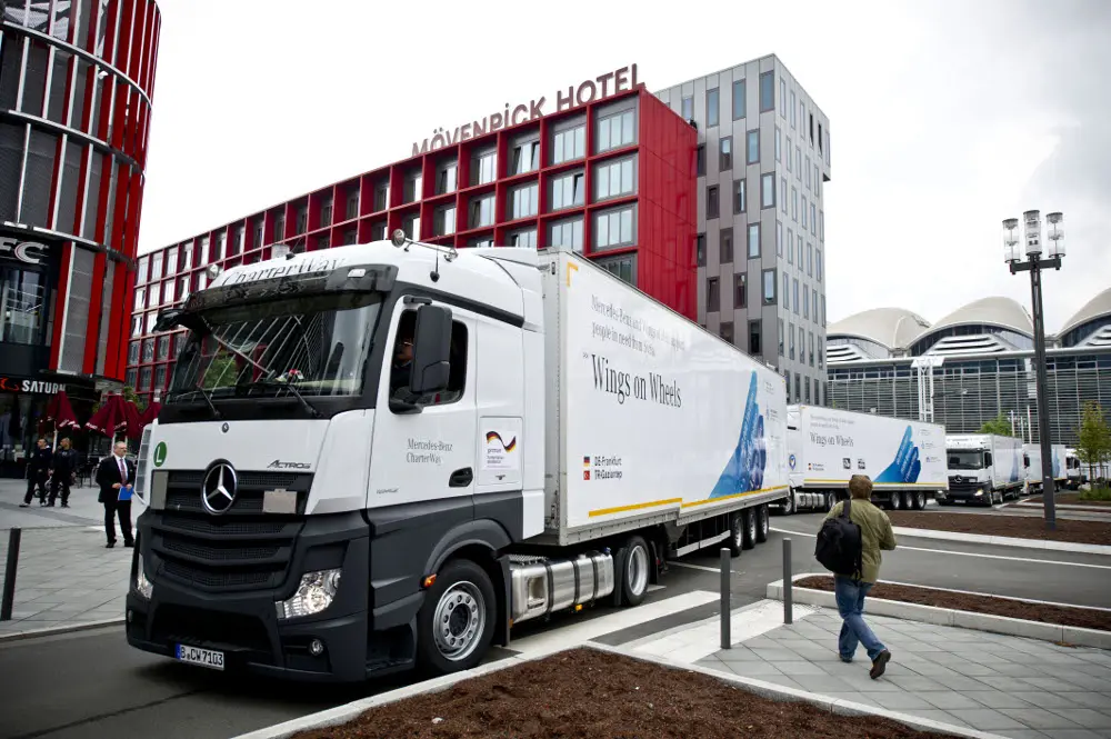 “Convoy of Hope-Wings on Wheels”: 11 Mercedes-Benz Actros in aiuto dei rifugiati siriani 