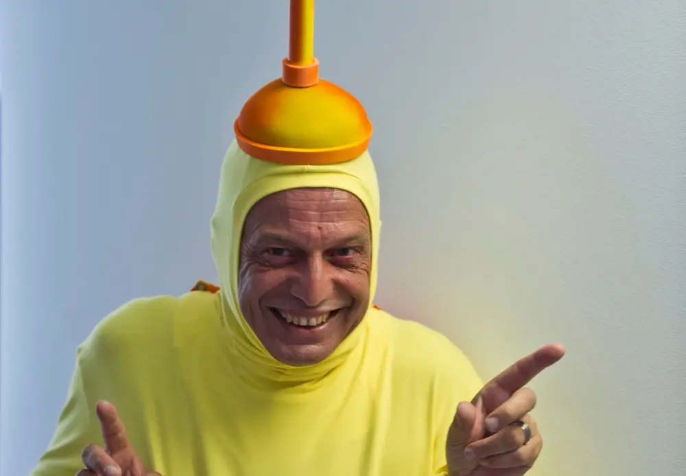 "Striscia la notizia": Marco Della Noce è il nuovo Capitan Ventosa