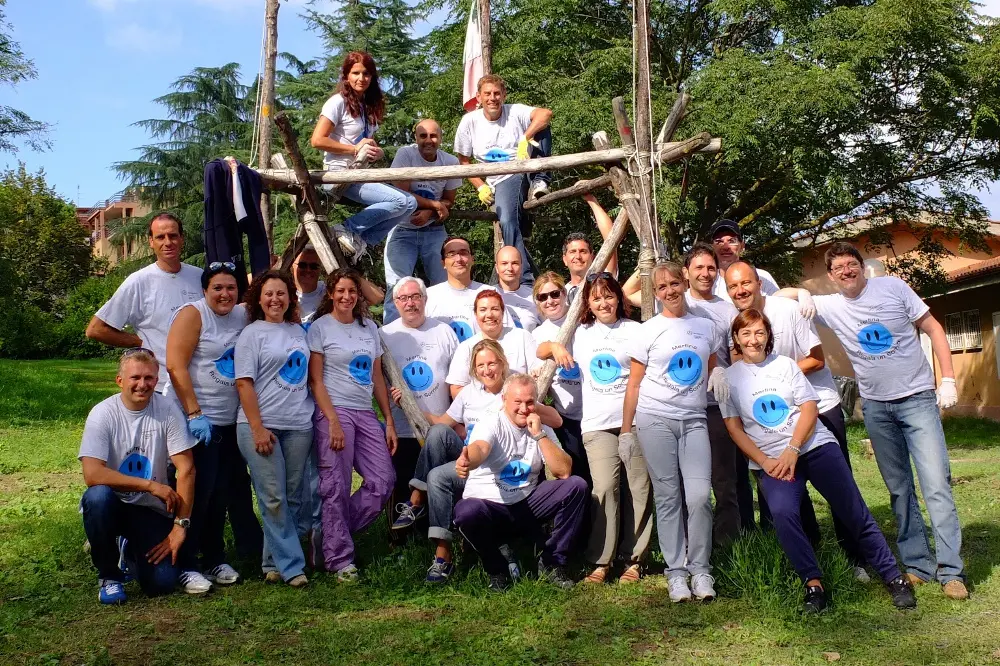 Mercedes-Benz Financial Services Italia scende in campo per SOS Villaggio dei Bambini