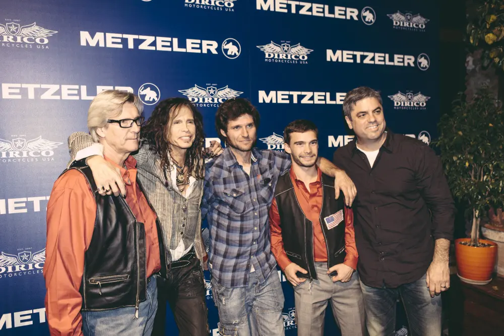 Metzeler: Steven Tyler e Guy Martin presentano i nuovi pneumatici supersport e custom touring