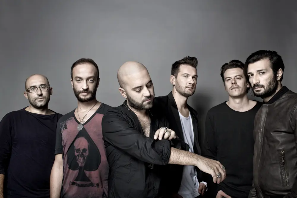 Negramaro, Una storia semplice Tour 2013: si moltiplicano i sold out