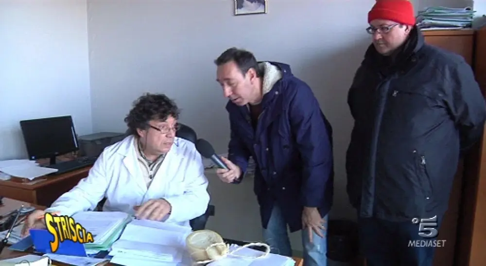 Brindisi: Striscia la notizia all'ospedale dove una donna ha perso il figlio causa ascensori guasti