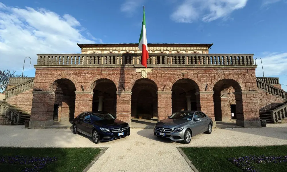 Mercedes-Benz Classe C: affascinante, tecnologica e con valori di consumo esemplari