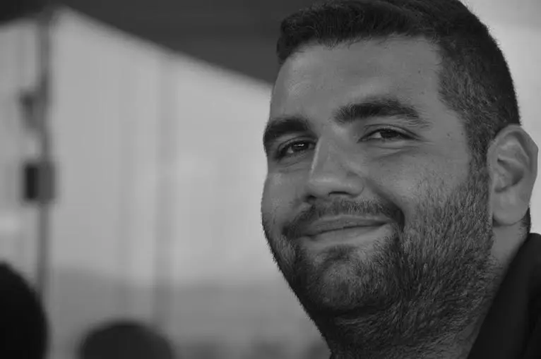 Simone Bottalico presenta al Joy 'S Pub il suo libro di poesie "Etereo"