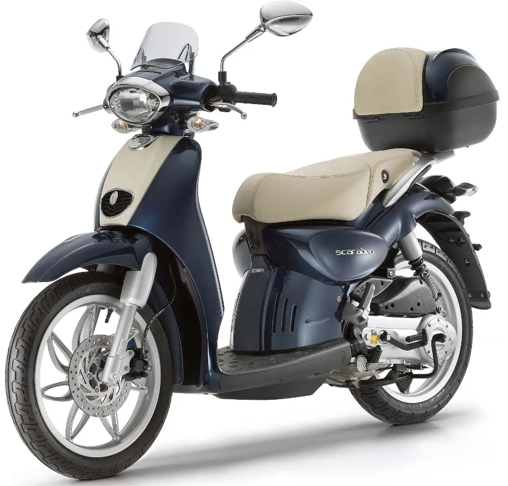 Nuova gamma Scarabeo 50 e 100 cc