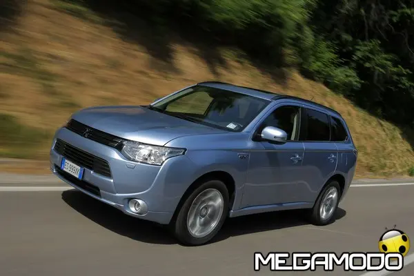 mitsubishi outlander phev mac 0355
