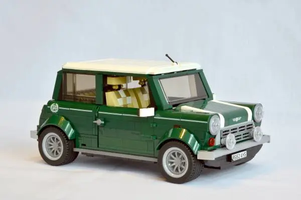 La Mini classica diventa di Lego