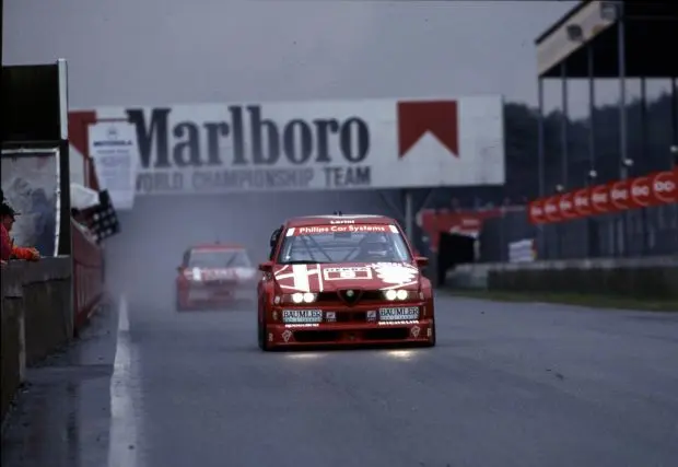 Alfa Romeo 155 V6 Ti DTM sul circuito di Zandvoort per "Spettacolo Sportivo"