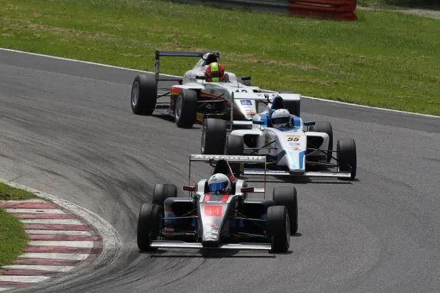 Italian F.4 Championship Powered by Abarth, quinto appuntamento a Vallelunga