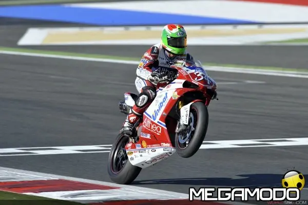 davide giugliano nel mondiale superstock 2011