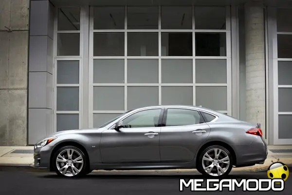 q70 lateralefinal bassa ris