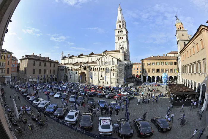 E' partito il Raduno internazionale del Centenario Maserati