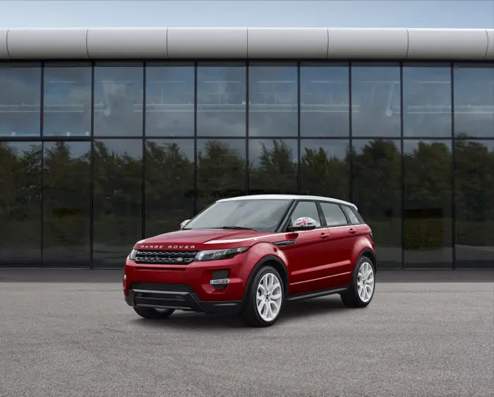 Range Rover Evoque Special Edition con Head-Up Display debutta al Motor Show di Parigi 
