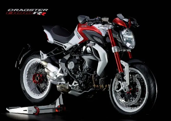 MV Agusta Brutale 800 Dragster RR: mix di eleganza e forza bruta