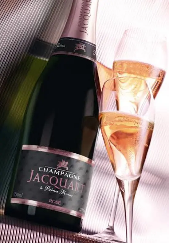 Tempo di feste: Champagne Jacquart rinnova le confezioni regalo