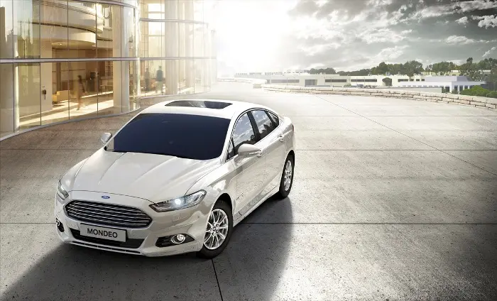 Ford all'H2R con la nuova Mondeo Hybrid