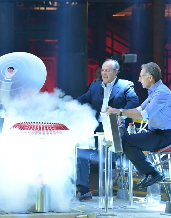 Paolo Bonolis e Gerry Scotti conducono insieme 4 puntate di “Avanti un altro”