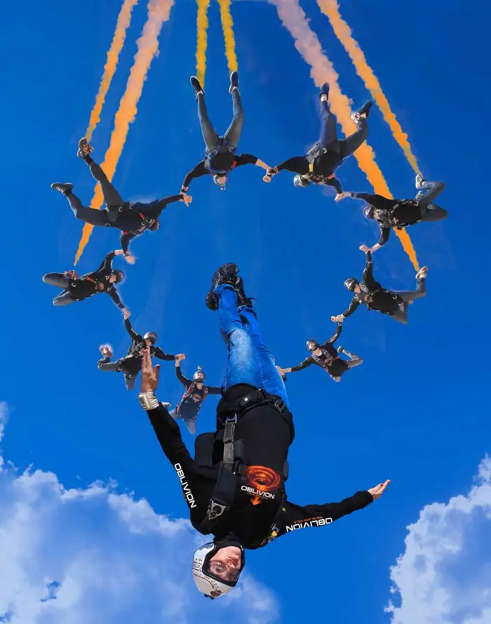 Gardaland: Roberta Mancino in un’impresa mozzafiato svela il nome delle nuove montagne russe