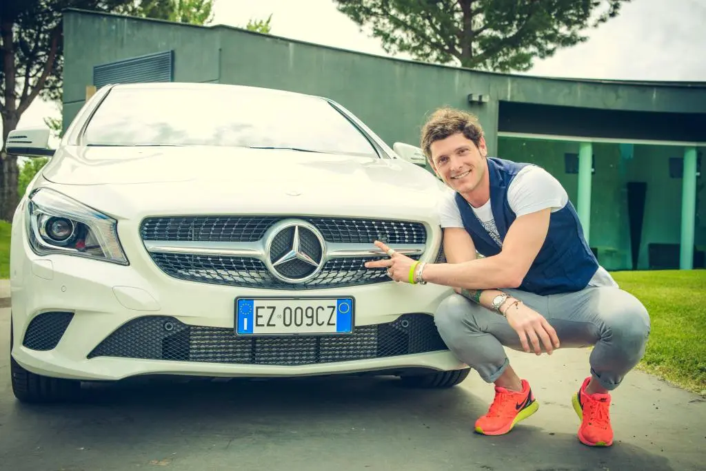 Filippo Magnini e Aldo Montano al volante della nuova Mercedes-Benz CLA