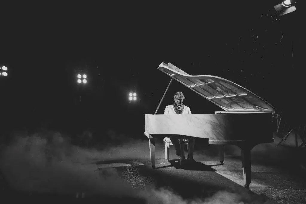 EXPO: folla per le prove di Andrea Bocelli in Piazza Duomo 