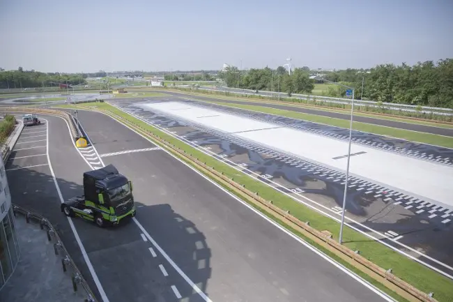 "Tutta un'altra guida" al Centro di Guida Sicura ACI-SARA di Lainate - Milano