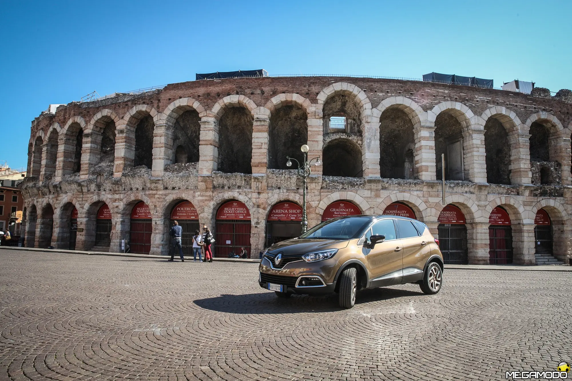 Renault Captur Iconic, prova su strada
