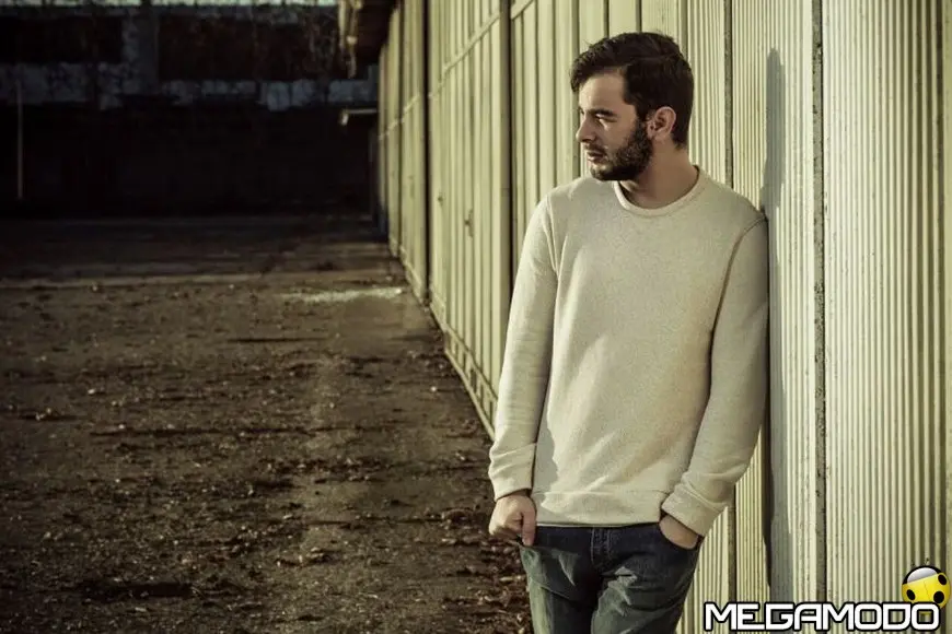 LORENZO FRAGOLA al Palasport di Acireale il 20 dicembre