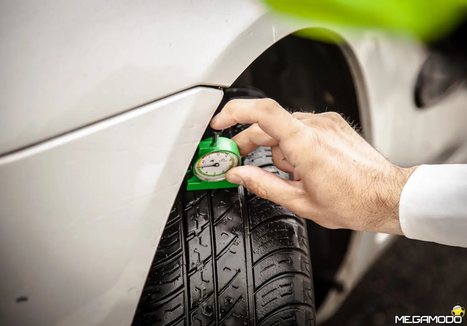Polizia Stradale e Assogomma presentano "Vacanze sicure"