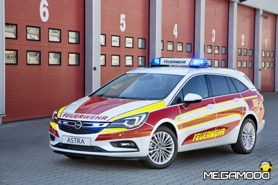 Opel alla RETTmobil 2016, auto dell'anno per le emergenze