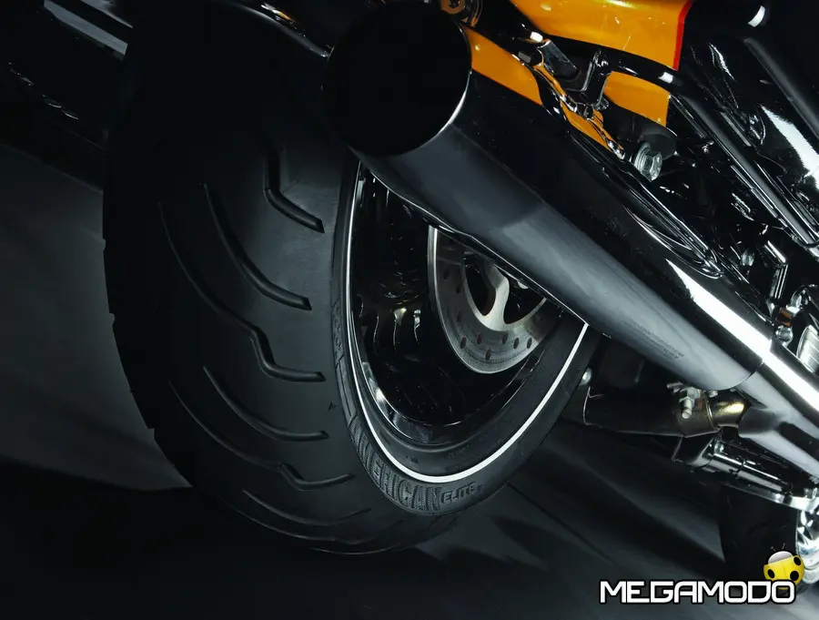 Dunlop, nuovo pneumatico American Elite