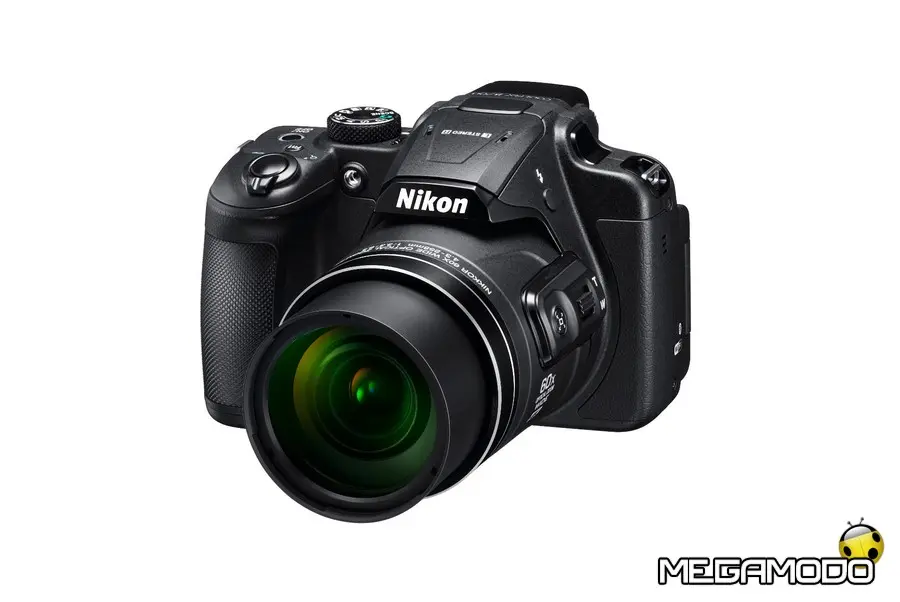 Nikon Coolpix B700