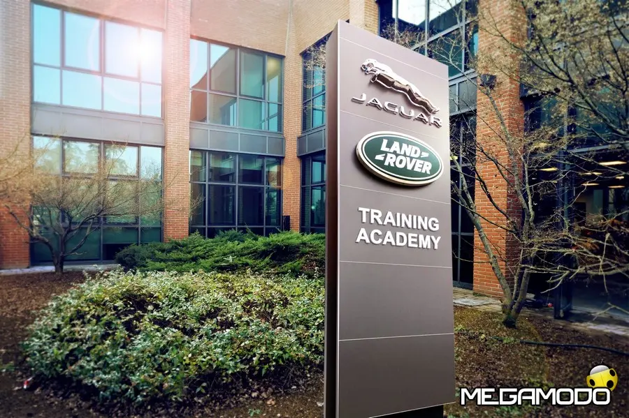 Inaugurata la Jaguar Land Rover Training Academy