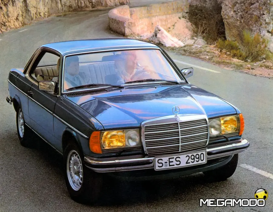 Mercedes-Benz, nel '97 debutta la Coupé della Serie C 123