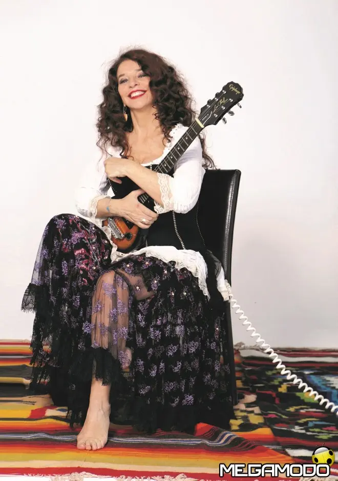 Teresa De Sio, da domani al via il "Teresa canta Pino tour"