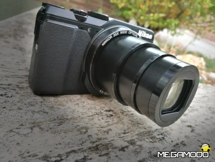 Nikon Coolpix A900