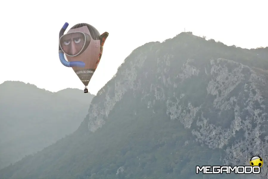 Hotel Transylvania 3, la mongolfiera di Drac in viaggio per l'Italia