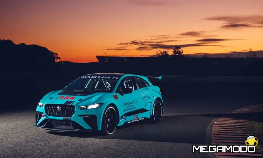 Jaguar I-PACE eTROPHY al via!